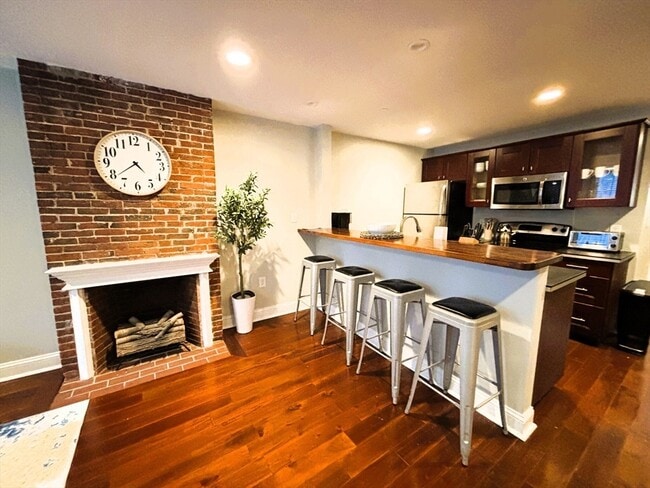 Photo - 60 Exeter St Unidad 2 Rental