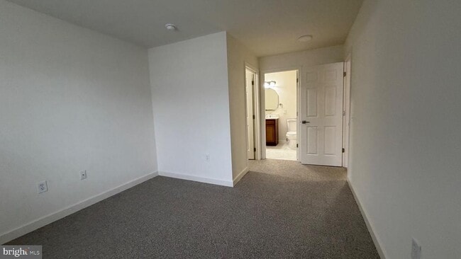 Photo - 38 Sequoia Dr