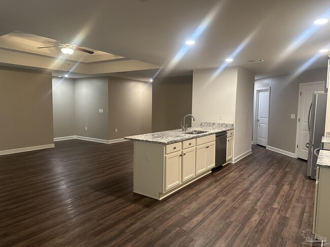 Photo - 5740 San Gabriel Dr