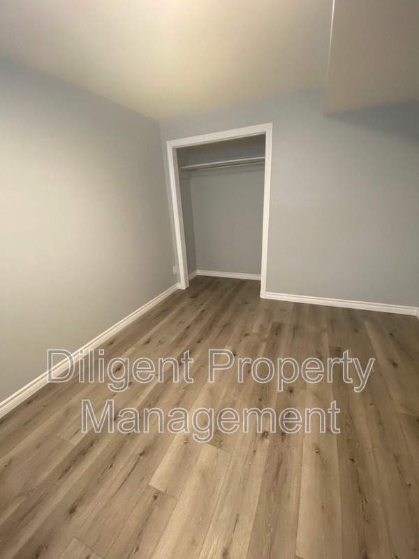 Photo - 260 Lansdowne St W