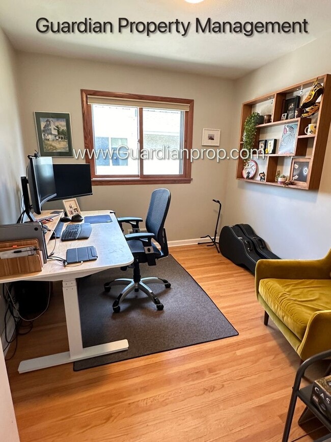 Photo - Nokomis Area Single Family Home, Very Clean, Dishwasher, 1 Car Garage, Available September