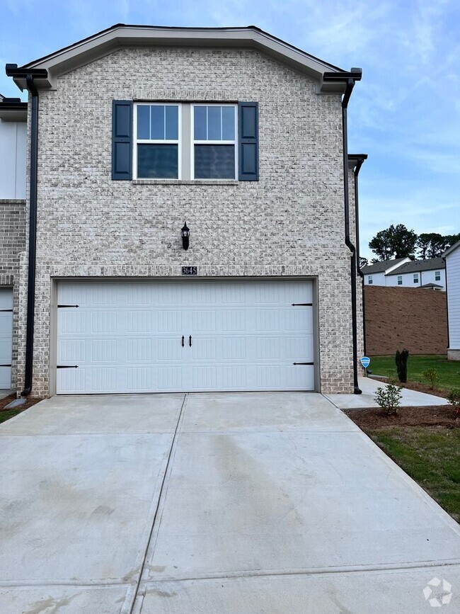 Building Photo - 3 Bedroom Townhome in Lawrenceville