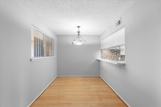 Photo - 7714 Renwick Dr Unit 23