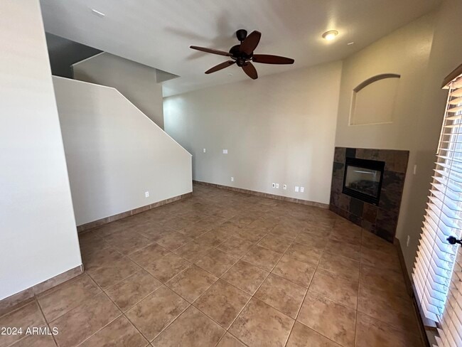 Photo - 897 E Roma Ave
