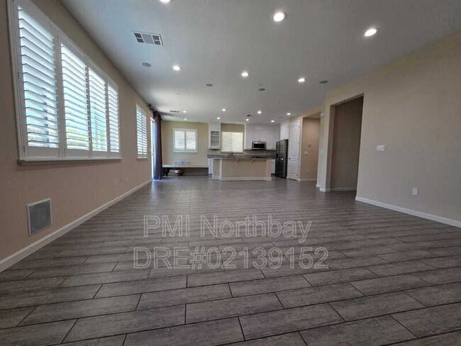 Photo - 308 Aster St