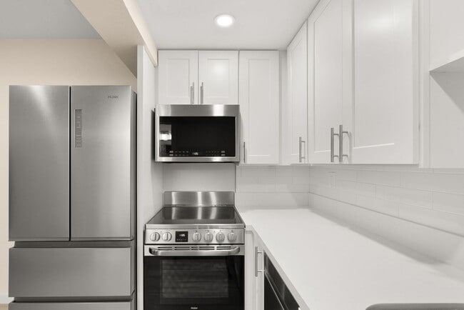 Photo - Tyler Arms Apartments - Riverside, CA