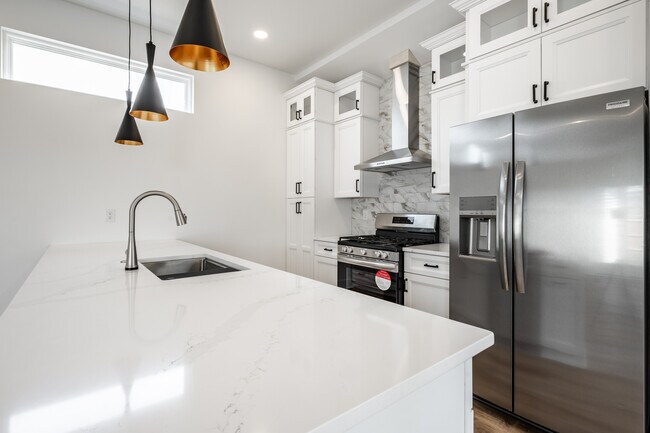 Photo - 1026 St Peter St