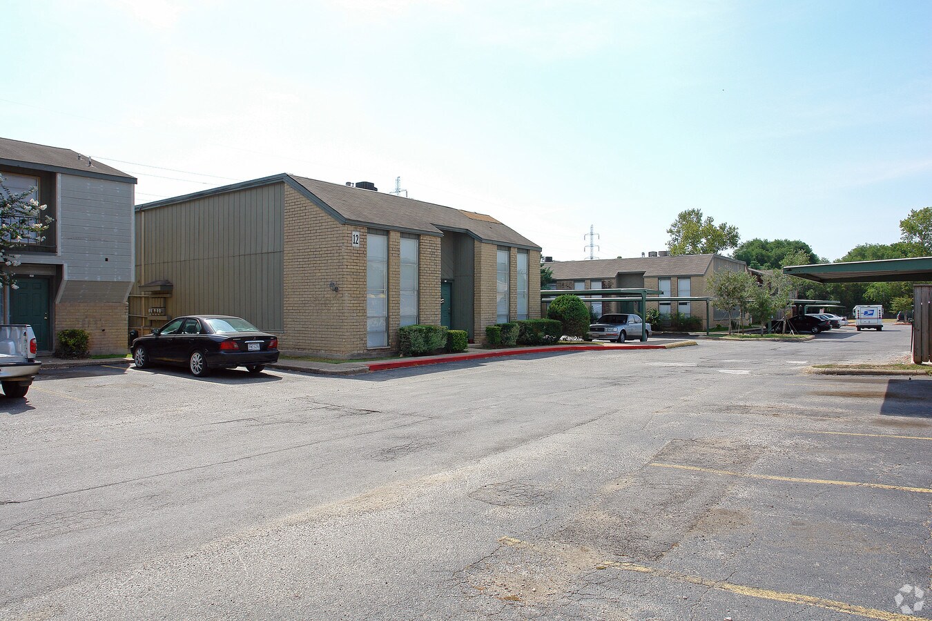 Randolph Plaza - Randolph Plaza Apartments