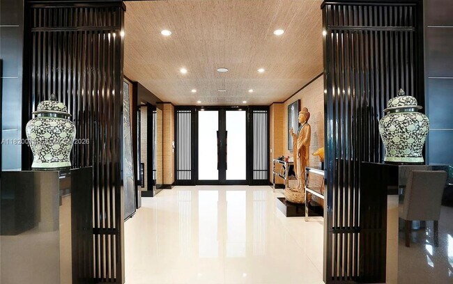 Photo - 6611 Leonardo St