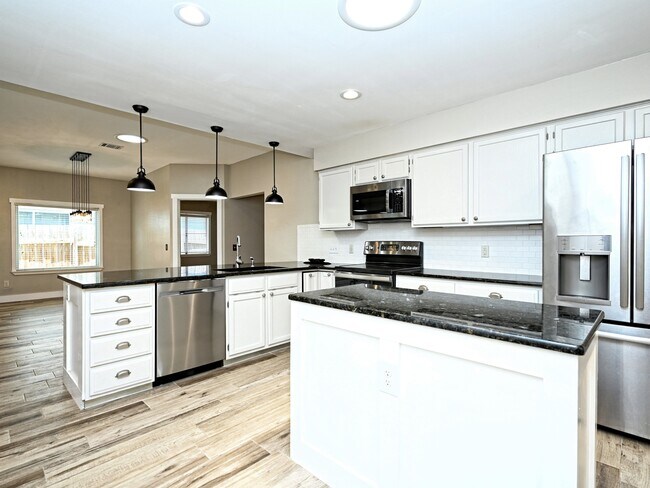 8406 Racine Trail