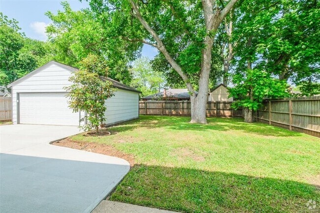 Building Photo - 1311 Sand Stone Dr Rental
