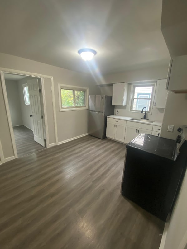 Photo - 13728 Tyler Ave