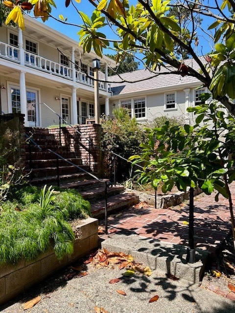 Photo - 811 Alameda Ave
