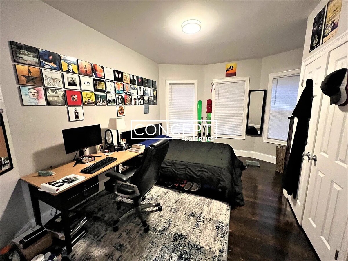 Photo - 33 Wigglesworth St Unit 1