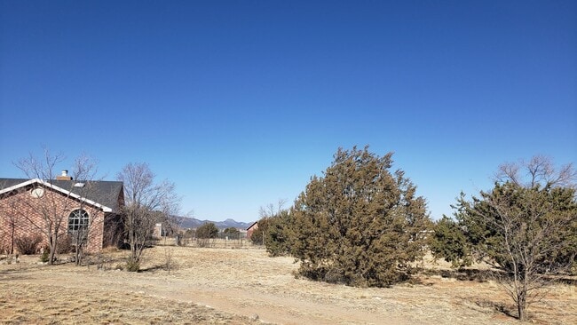 Photo - 33 Mustang Rd