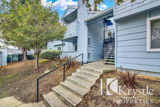 Photo - 285 Lighthouse Dr