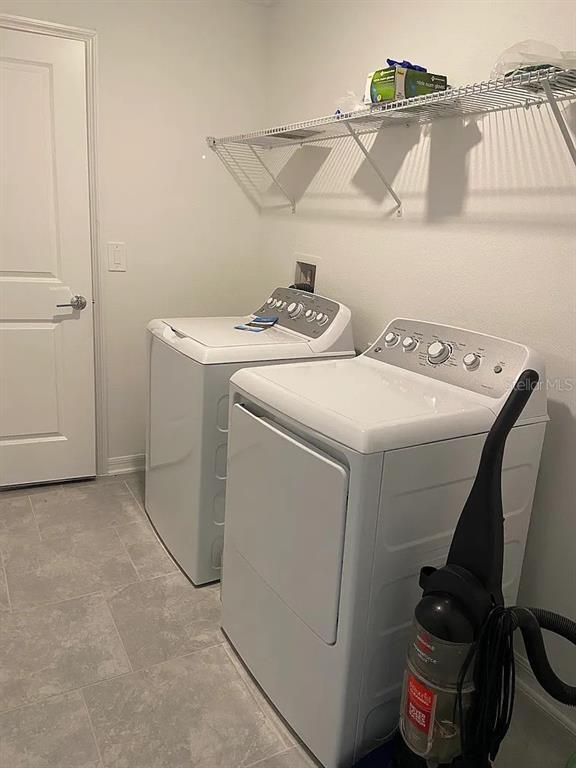 Photo - 942 Cattleman St