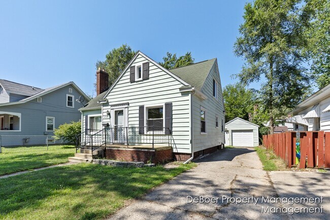 Photo - 2945 Roosevelt Rd Casa