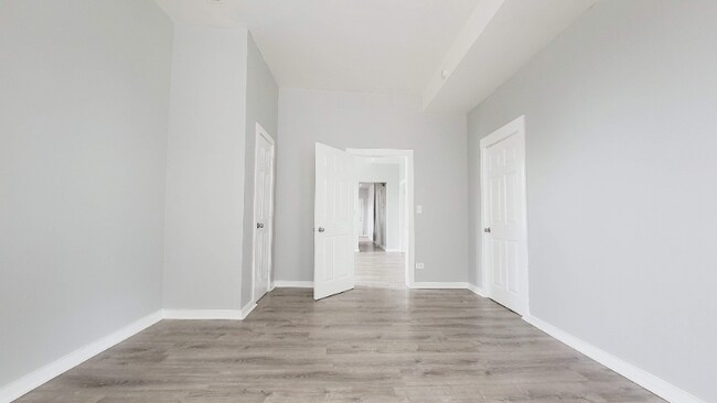 Photo - 11 S Whipple St Unidad 1