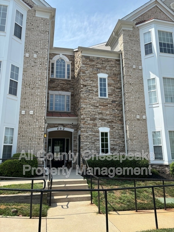 Photo - 402 Harrison Ct Unidad M