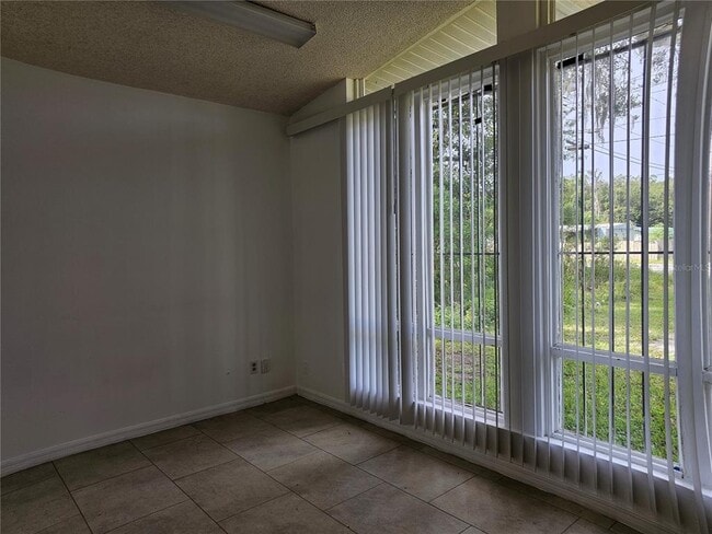 Photo - 1206 S Wabash Ave