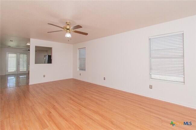 2907 Lantana Dr