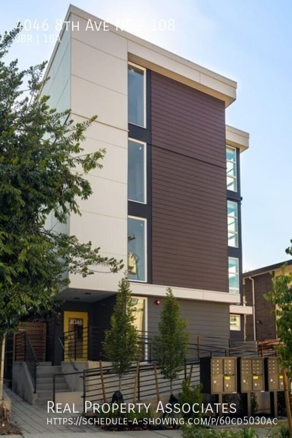 Photo - 4046 8th Ave NE Unit 108