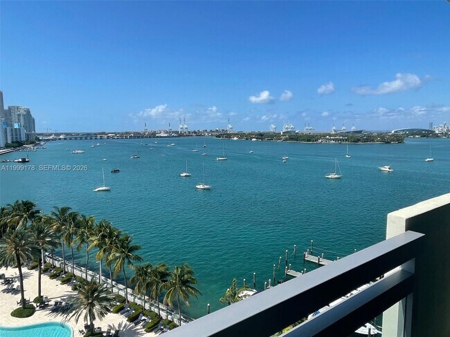 1500 Bay Dr
