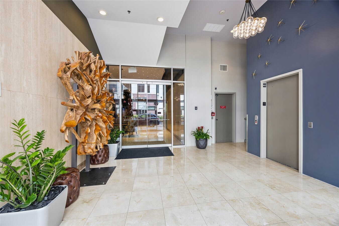 Photo - 917 Main St Unidad 1005