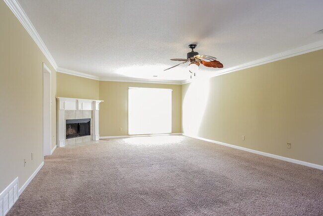 Photo - 300 N Ericson Rd