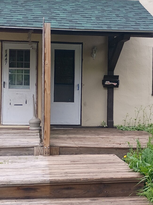 Photo - 1445 90th Ave W