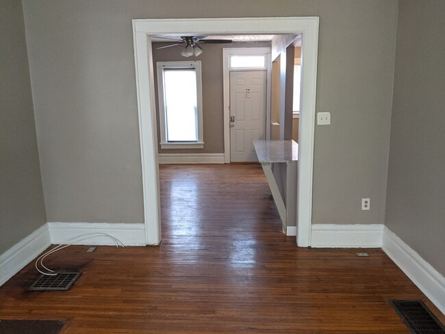 Photo - 390 E Tompkins St