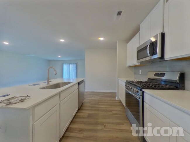 Photo - 1438 Cattleman Acrs Dr