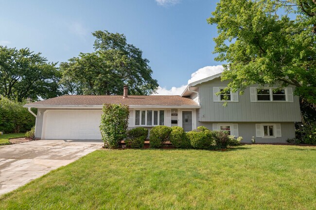 Photo - 1424 W Wise Rd House