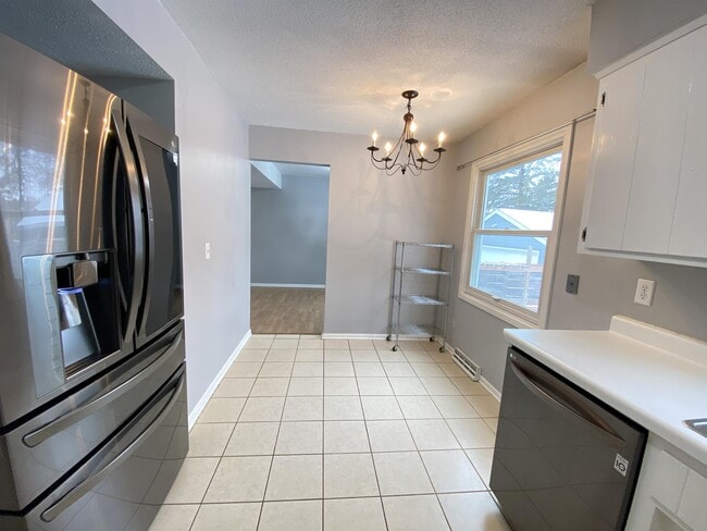 Photo - 1540 5th Ave SW