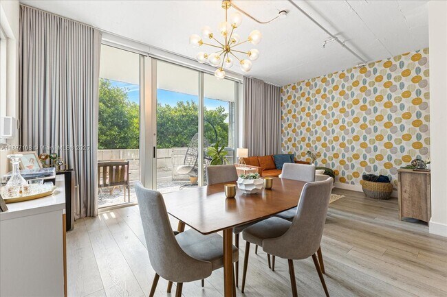 Photo - 1700 Meridian Ave Unit 203