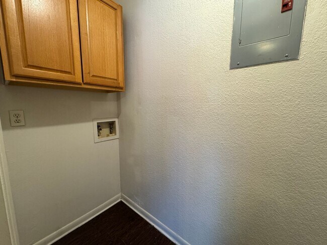 Photo - 4408 Lake Rd Unidad # B