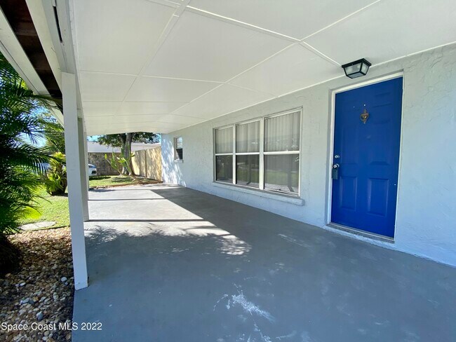 Photo - 57 NW Shannon Ave