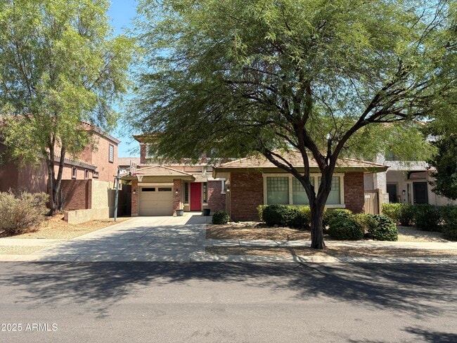 Building Photo - 16054 W Shangri La Rd Rental