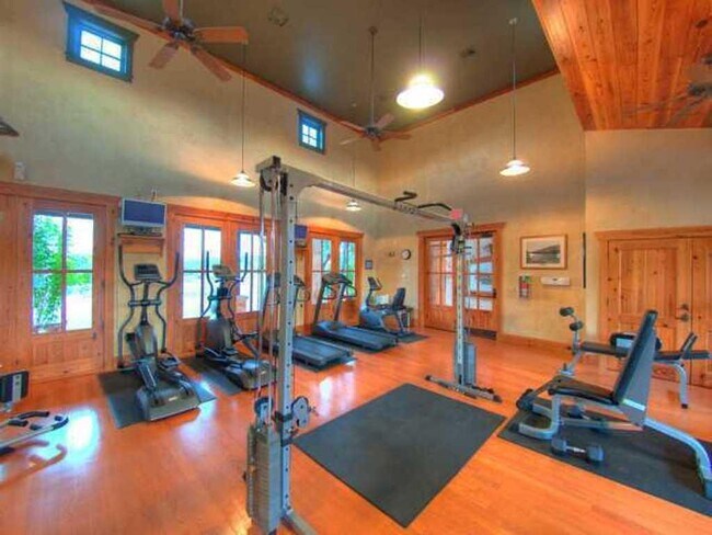 Photo - 6608 Lantern View Dr Unit 202