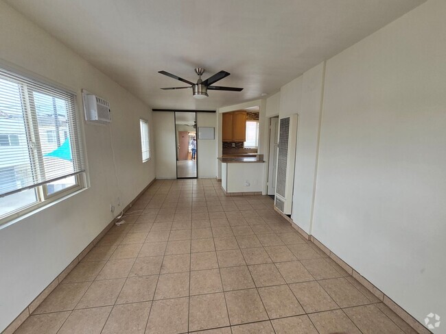 Building Photo - 739-739 Santa Barbara Pl Unit 739 Rental