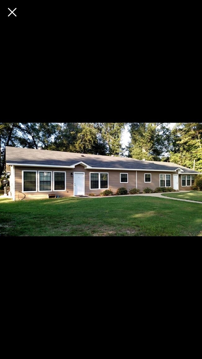 Building Photo - 5953 State Highway 154 E Unit 2 Rental