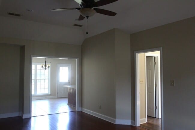 104 Aubry Ct