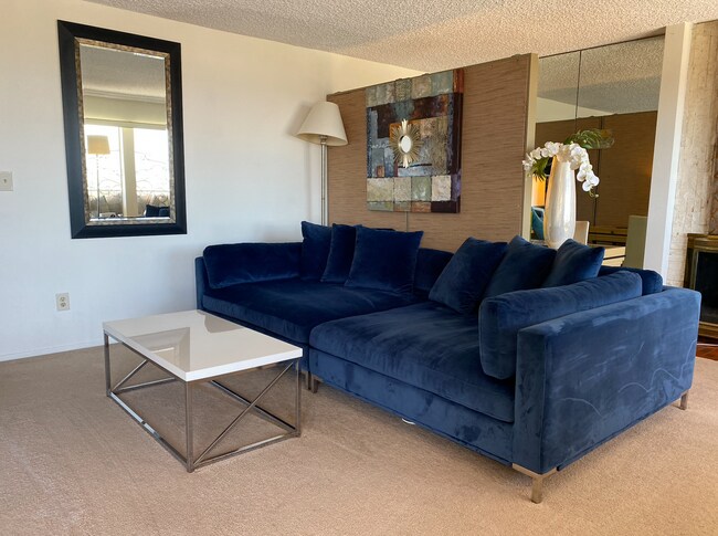 Photo - 2910 S Peck Ave Unidad 0