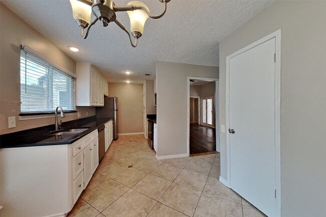 Photo - 2223 Briarwest Blvd