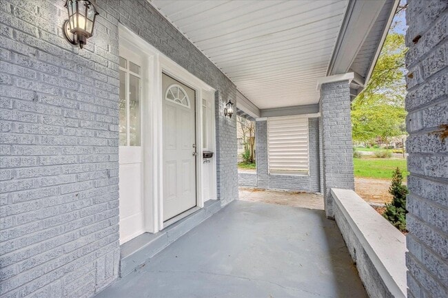 3587 Cowden Ave