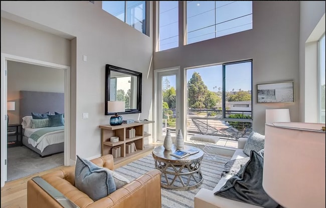 Living Room with 18 foot ceilings - 1920 S Pacific Coast Hwy Unit 308