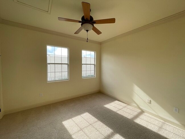 Photo - 3044 Bella Vista Dr