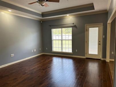 Photo - 355 Honey Hill Dr