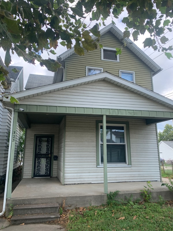 Building Photo - 323 E Williams St Rental